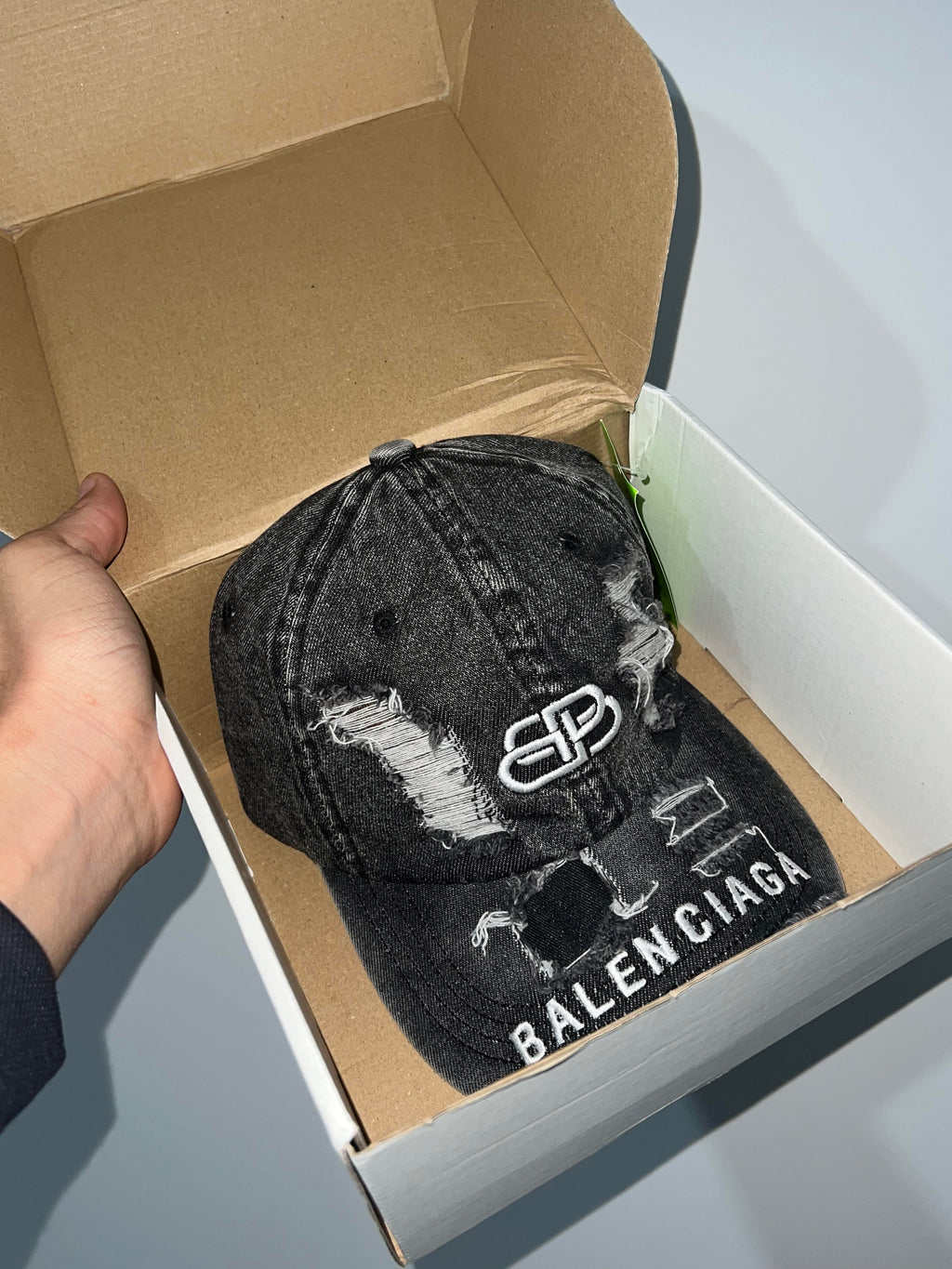 cascat balanciaga noir